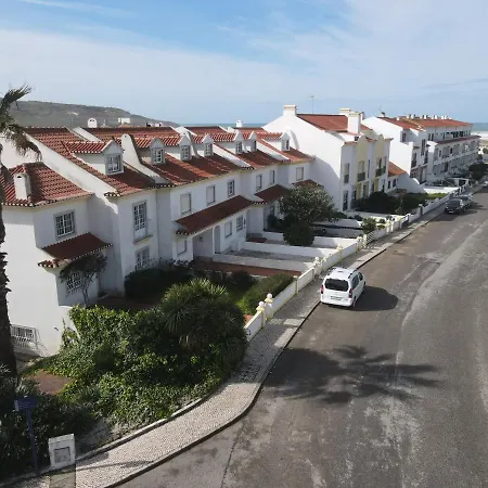 בית אירוח Casa Dos Amigos Surf House