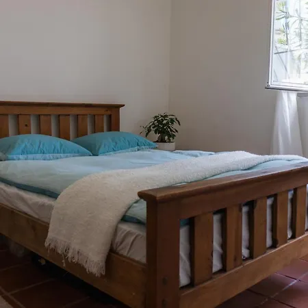 בית אירוח Casa Dos Amigos Surf House *